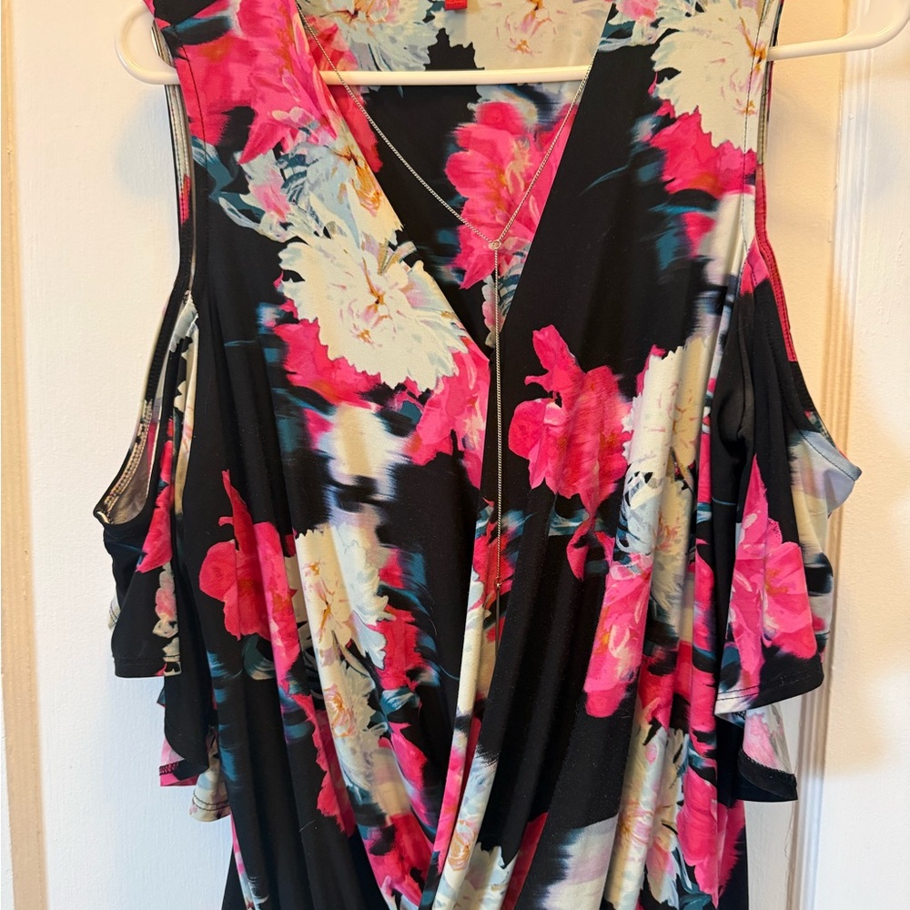 Jennifer Lopez Multicolor Cold Shoulder Top